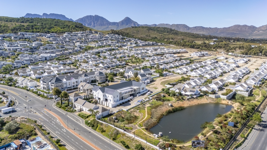 18 Bedroom Property for Sale in Stellenbosch Farms Western Cape